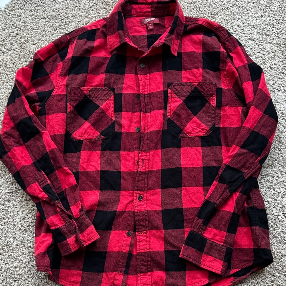 Arizona Jean Company Red and Black Buffalo Plaid Shirt size large